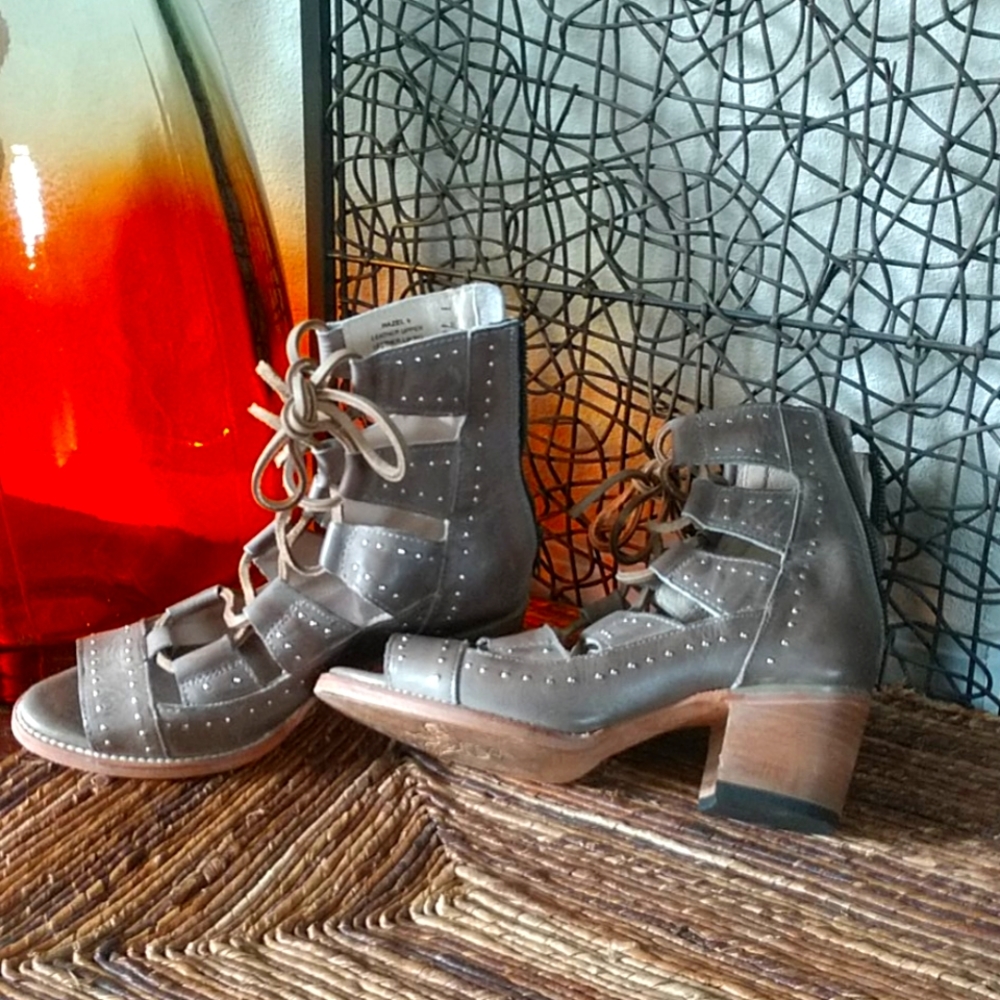 Freebies by Steve Madden